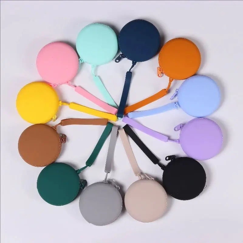1Pc Silicone Pet Treat Pouch Portable Travel Training Bag Round Silicone Snack Bag for Dogs and Cats Pet Accessories Pi-Mart
