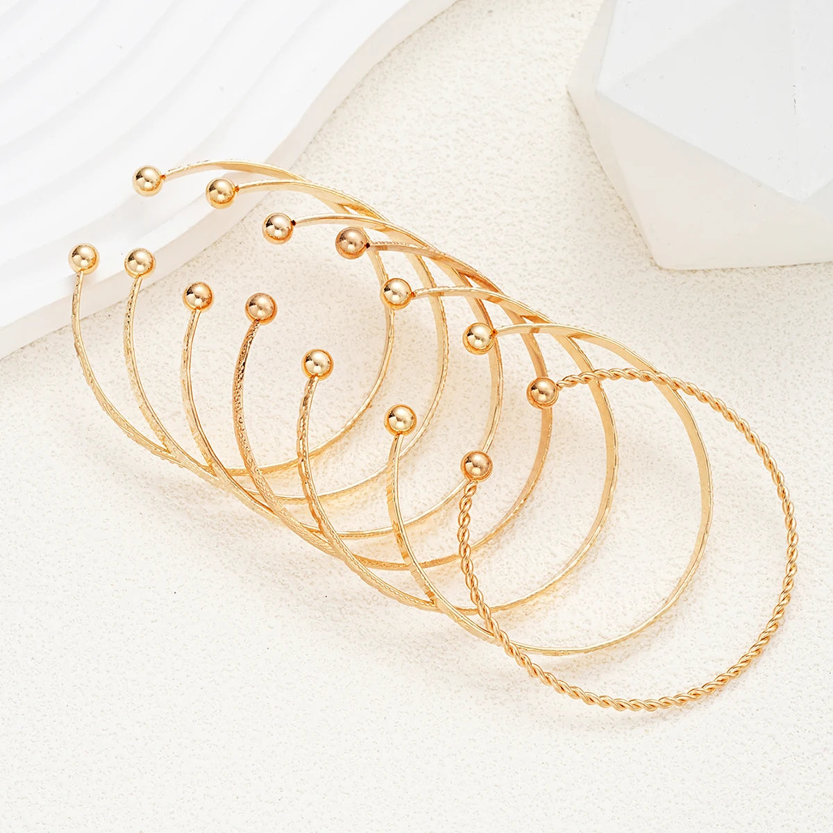 7 Pcs/Set Punk Gold Color Bracelets for Women Streetwear Goth Heart Prints Metal Design Open Bangle Fashion Jewelry Gifts 2024 Pi-Mart