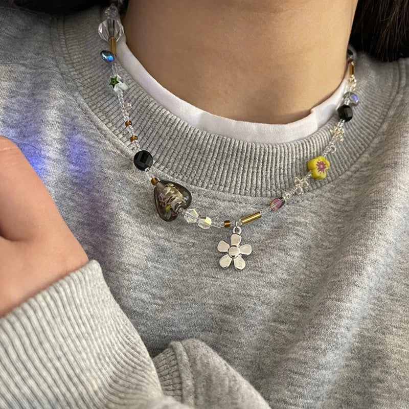 Acrylic Flower Pendant Necklace Crystal Class Gravel Beaded Necklace For Women Cool Y2K Choker Jewelry Exquisite Choker Pi-Mart
