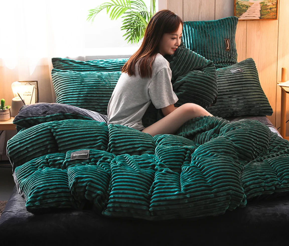 Warm Winter Duvet Cover Bedding Set Thick Solid Color Velvet Double Soft Quilt Cover Twin Queen King Comforter Cover Sets 220*24 Pi-Mart