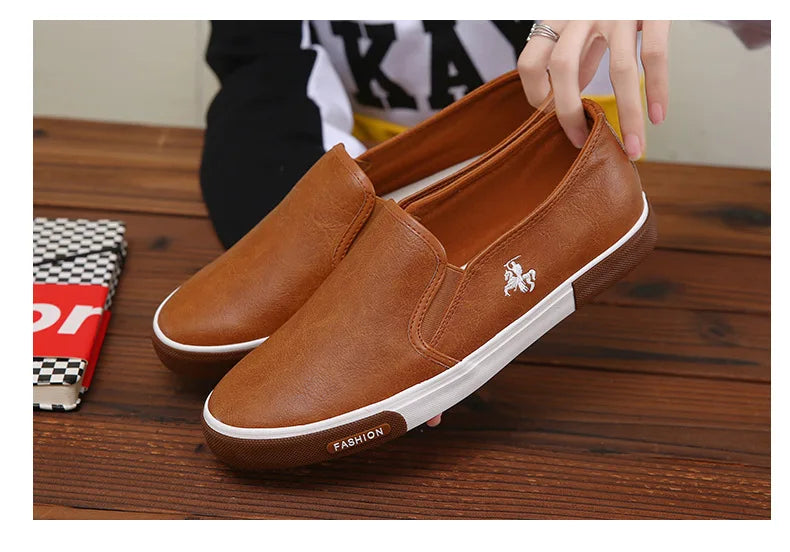 2026 New Leather Men's Shoes Luxury Fashion Men Casual Shoes Retro Comfortable Loafers High Quality Men's Sneakers Driving Shoes Pi-Mart