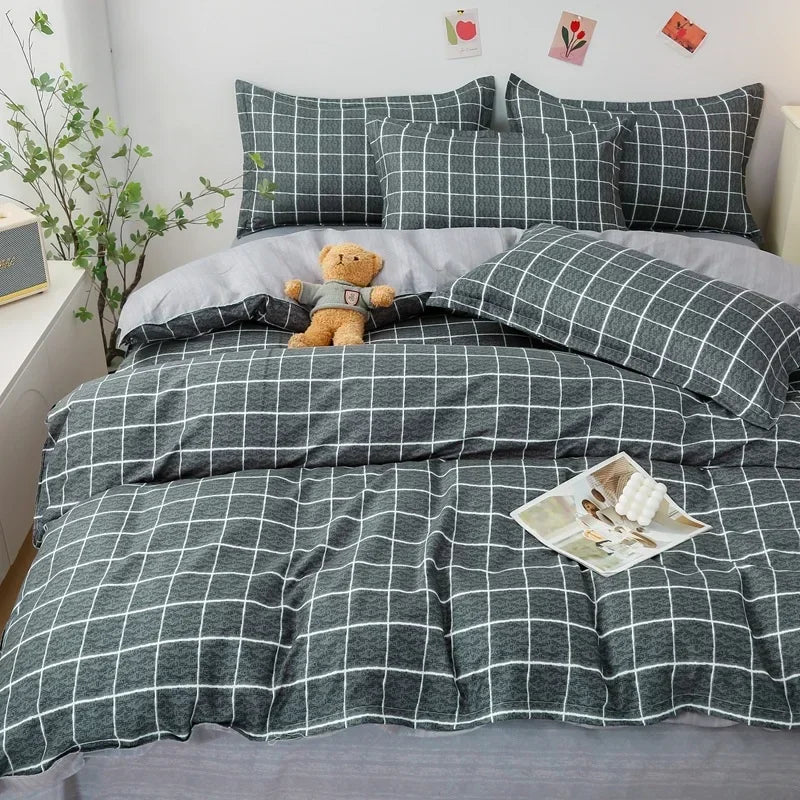 Lovely Cartoon King Size Duvet Cover Set 220x240 Skin Friendly Double Bed Quilt Cover Blanket Comforter Cover and Pillowcase Pi-Mart