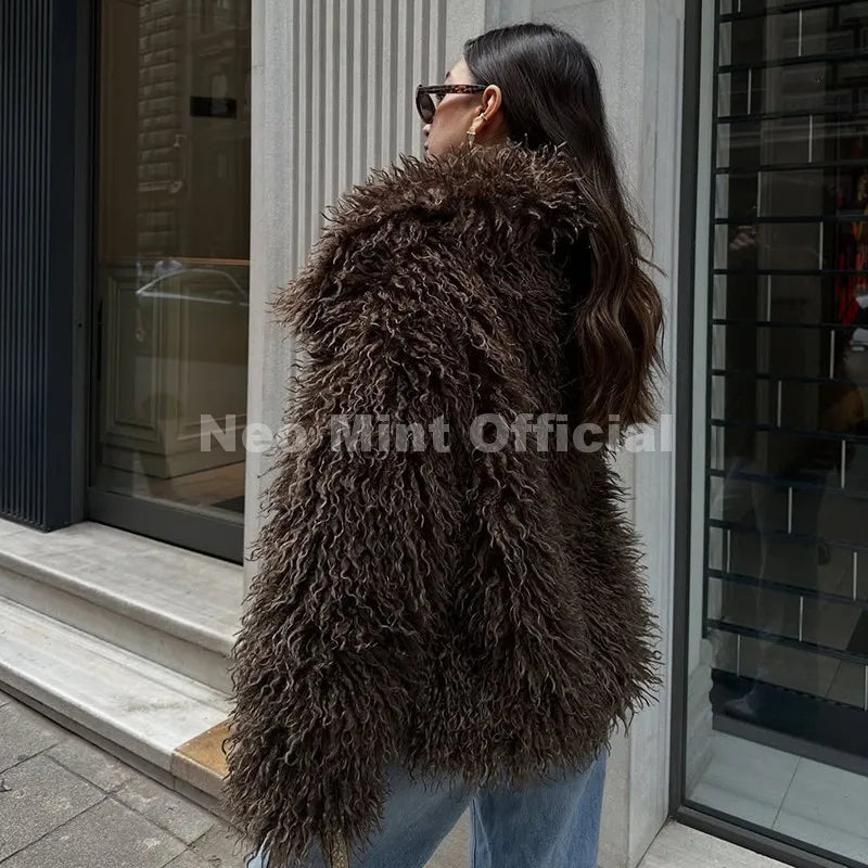 Neo Mint 2025 Winter Lulicore Fashion Brown Faux Fur Coat Women Chic Autumn Warm Fluffy Sheep Fur Jacket Big Fur Collar Overcoat LadyShow.Store