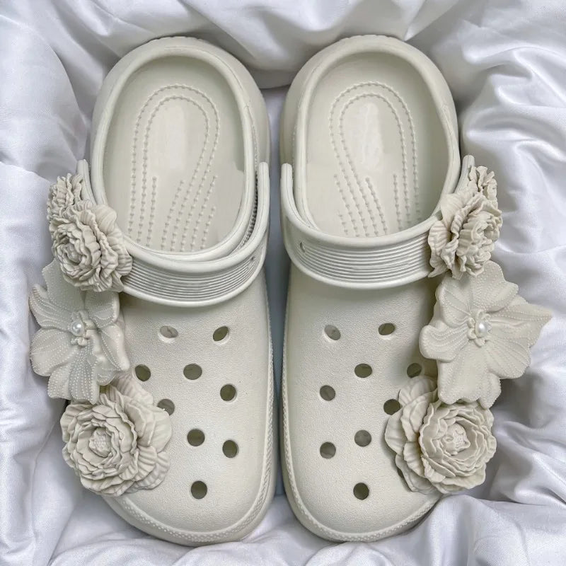 2025 Fashion Shoe Charms Set Accessories Hole Shoe Buckle DIY New Style Bouquet Bone White 3D Flower Shoes Decorations Pi-Mart