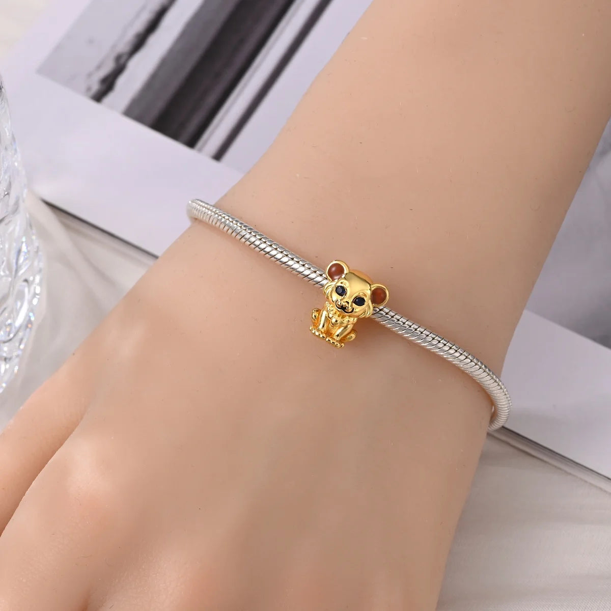 DSN 925 Silver King Of The Grasslands 2026 Charm Beads Pendant Fits Bracelet Necklace DIY Women Festival Party Jewelry Gifts Pi-Mart