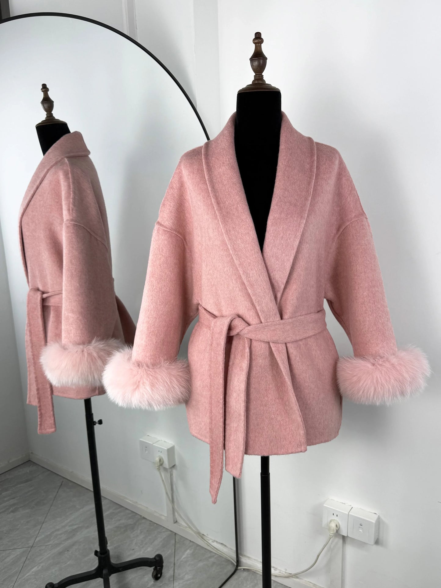 TARUXY Fox Fur Woolen Coats Women's Short Coat Office Lady Removable Elegant Double-sided Wool Overcoat 2025 New Cardigan Jacket LadyShow.Store
