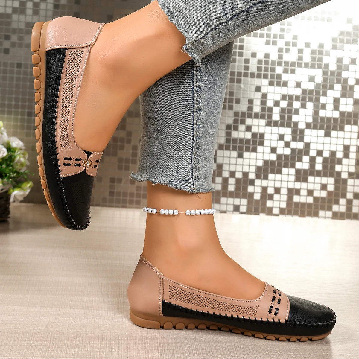 goreyodoly Women Slip On Loafers Wide Fit Comfortable Flats Lightweight Breathable Colorblock Shoes Chain Detail Durable Rubber Pi-Mart
