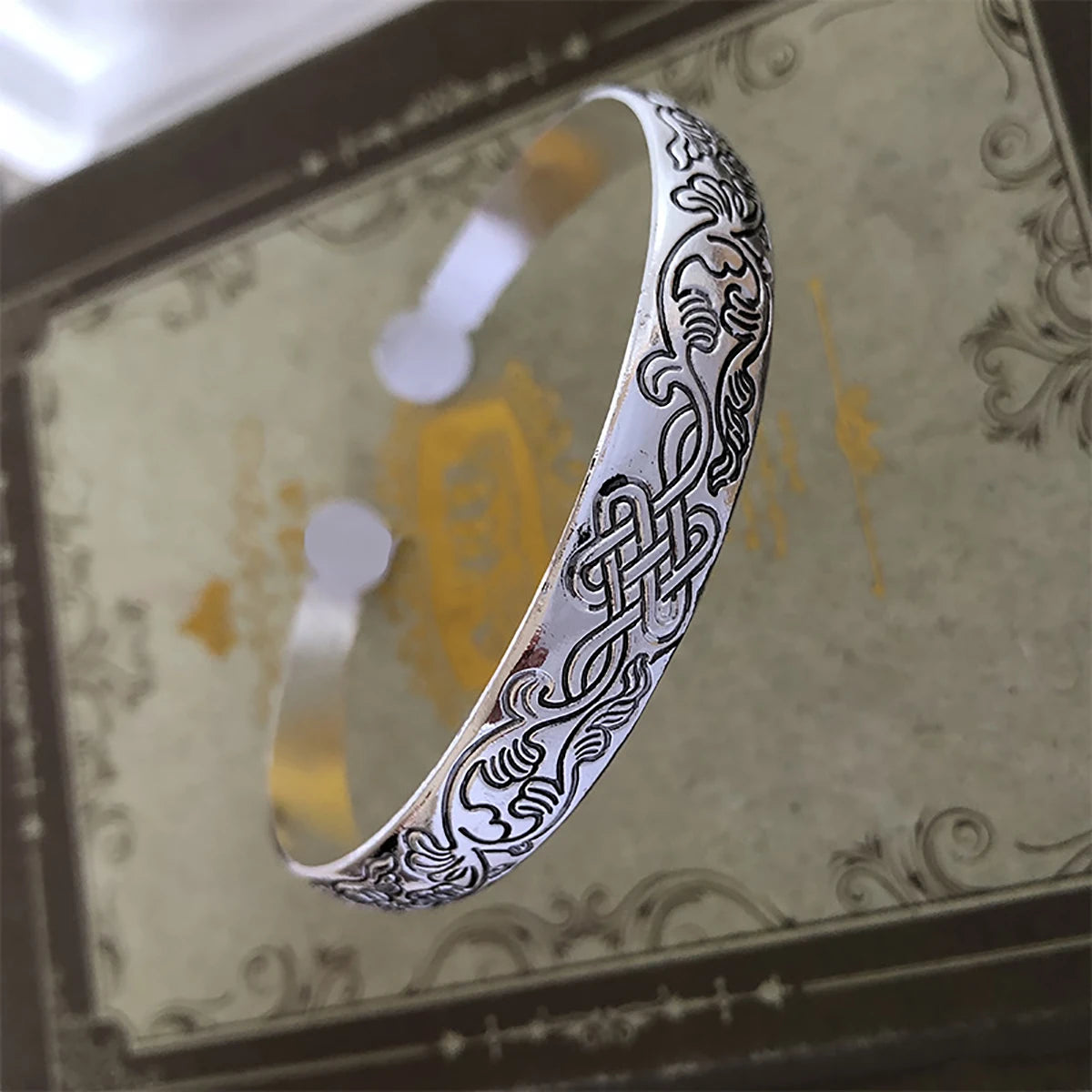 New Retro Cuff Bracelets Tibetan Silver Metal Carving Fish Elephant Flower Bangles Vintage Gypsy Jewelry Female Gifts Pi-Mart