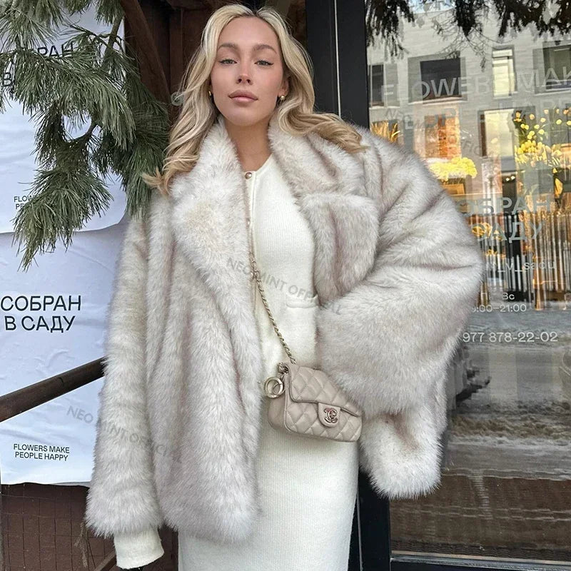 Neo Mint 2024 Winter Ins Hot Fashion Girls Oversized Gradient Fur Coat Women Thick Warm Outerwear Fluffy Faux Fox Fur Jacket LadyShow.Store