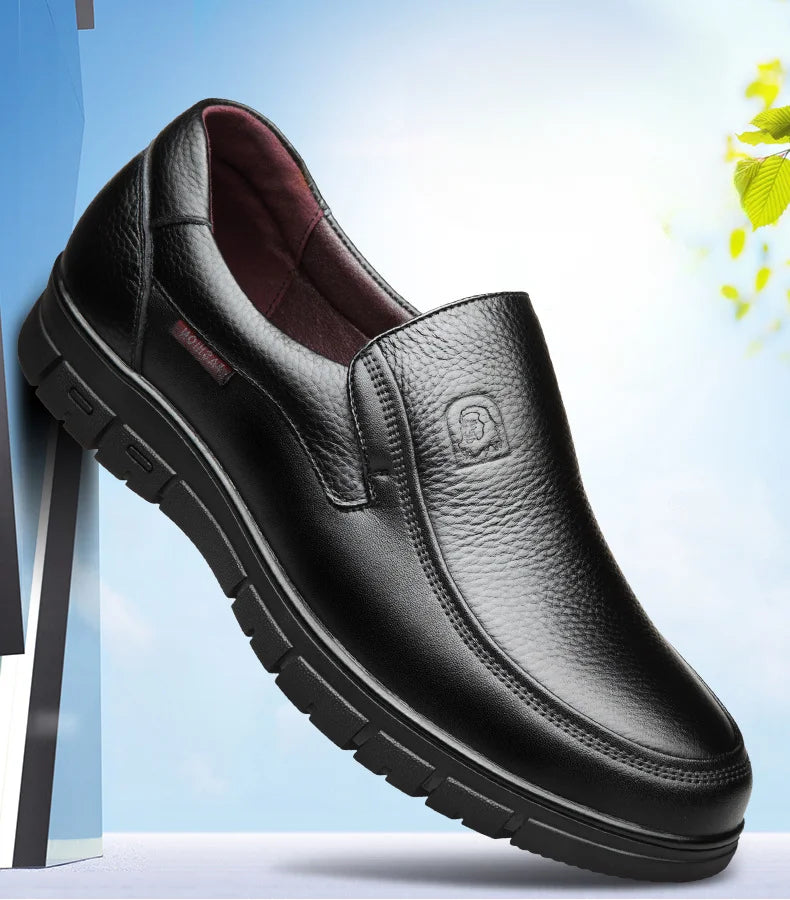 Summer New Men Leather Shoes soft soled Casual Flat Shoes Outdoor Walking shoes Comfort fashion soft leather shoes Loafers Pi-Mart