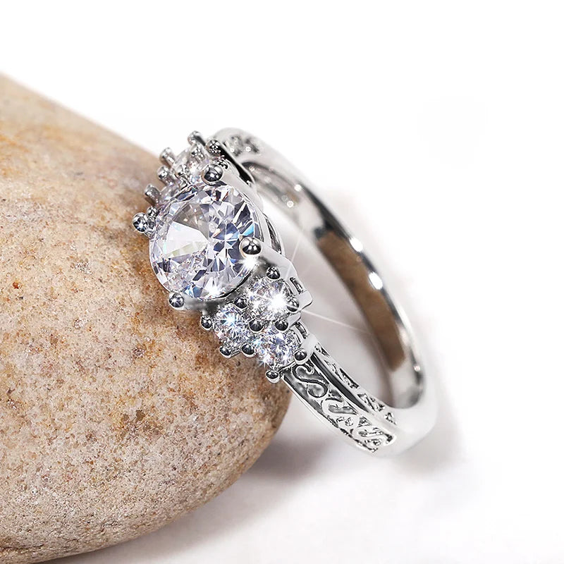 Huitan Trendy Women Wedding Rings with Brilliant Cubic Zirconia Crystal Temperament Female Accessories for Party Fashion Jewelry Pi-Mart