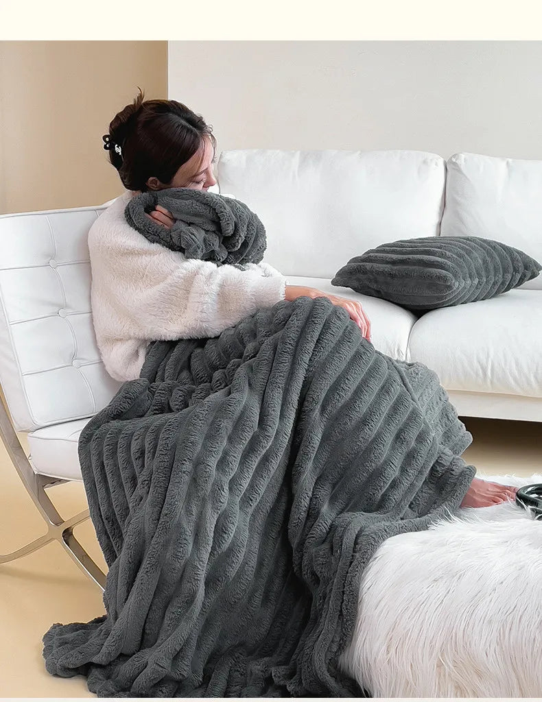 2025 autumn and winter new solid color imitation rabbit fur blanket thickened blanket drawn milk fleece blanket,  no pillowcase Pi-Mart