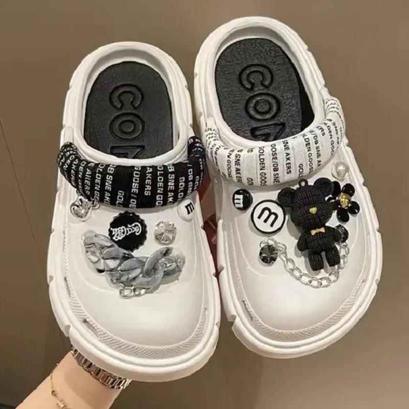 Fashion Charms Clogs New Arrival Thick Sole Outdoor Women Slippers High Quality Summer Beach Sandals For Girls Pi-Mart