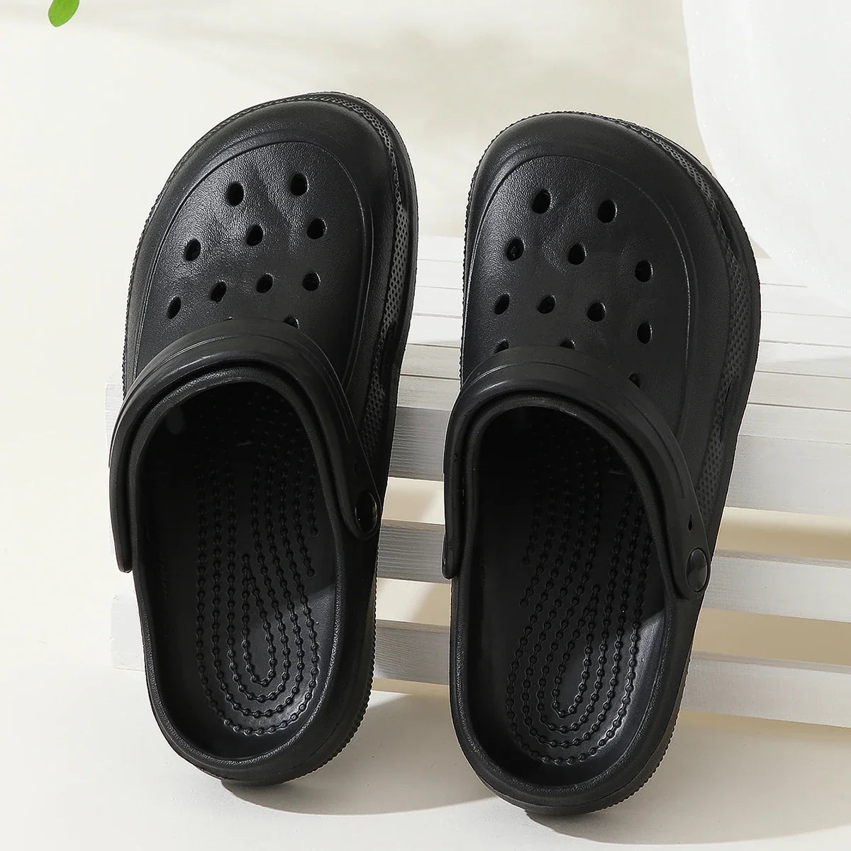 Women's Croc Shoes, Girls' Outerwear, Couples' Baotou Slippers,, Women's Home Shoes, Women's Sandals, Men's Croc Shoes LadyShow.Store