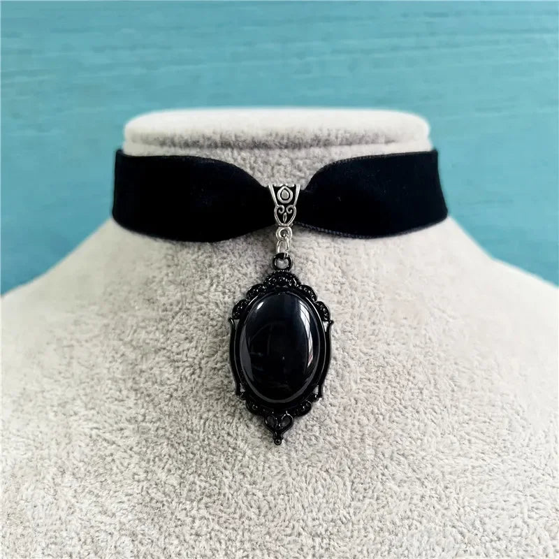 Gothic Vampire Cameo Pendant Choker Velvet Necklace for Women Fashion Pagan Witchcraft Jewelry Female Gifts Creative Punk Choker Pi-Mart