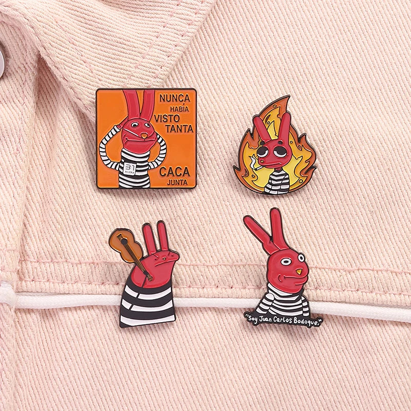 Red Rabbit Enamel Pins Custom NUNCA HABIA VISTO TANTA CACA JUNTA Brooches Lapel Badges Clothes Animal Jewelry Gift for Friends Pi-Mart
