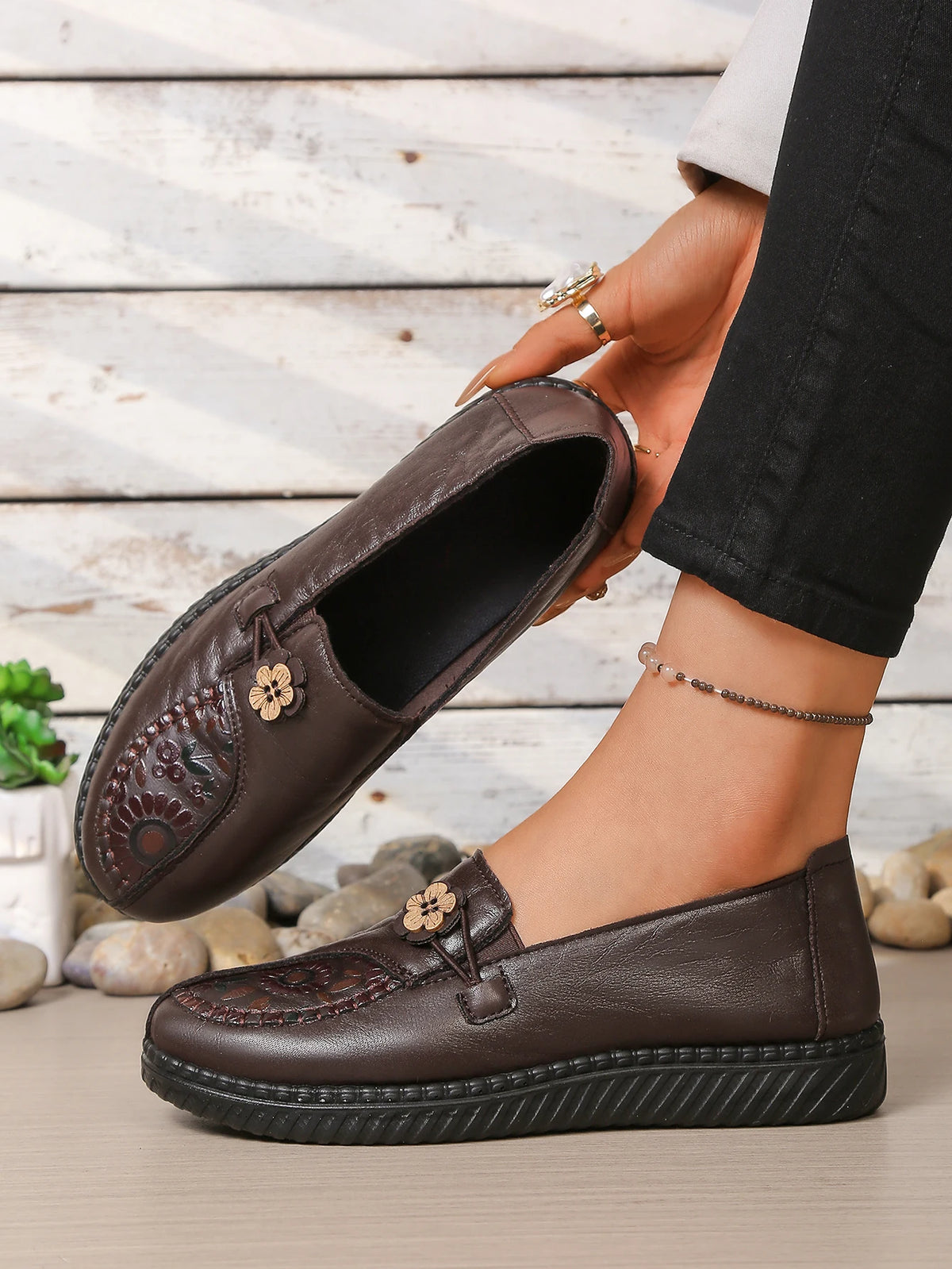 Women's Spring Autumn Leather Loafers Floral Embossed Slip‑On Flats Anti‑Slip Comfort Casual Mom Daily Walking Free Shipping Pi-Mart