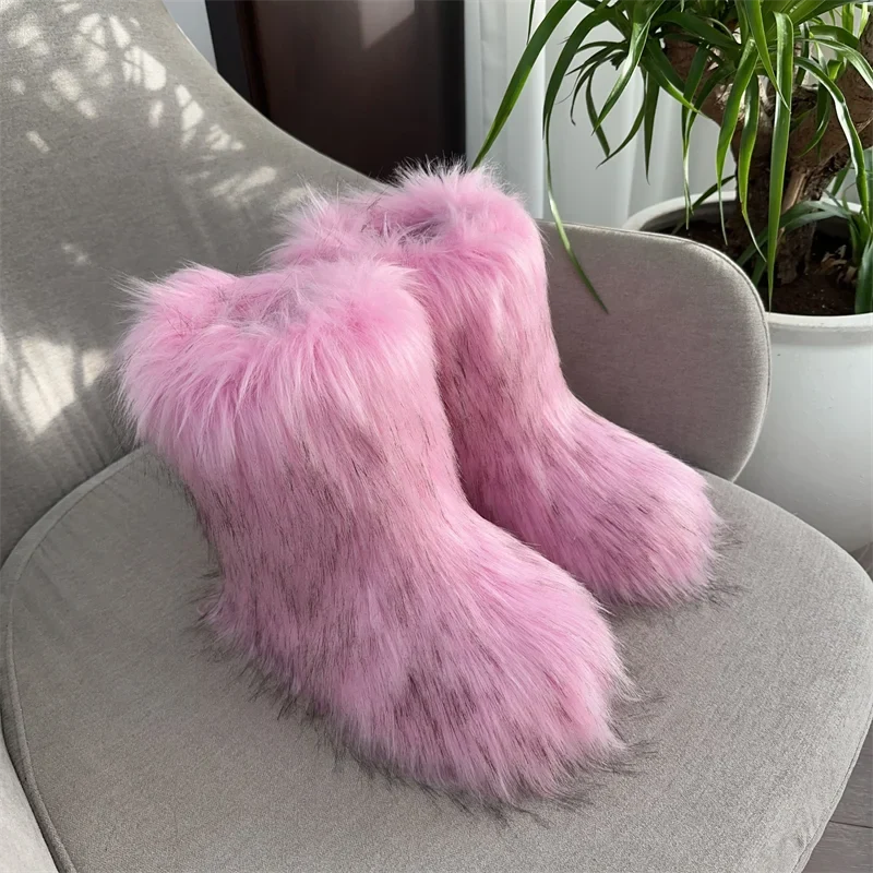 New Winter Fur Onepiece Raccoon Fur Female Snow Boots Fur Shoes Outdoor Mid Leg Boots LadyShow.Store