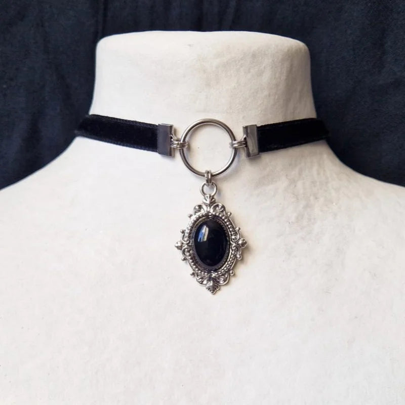 Gothic Vampire Cameo Pendant Choker Velvet Necklace for Women Fashion Pagan Witchcraft Jewelry Female Gifts Creative Punk Choker Pi-Mart