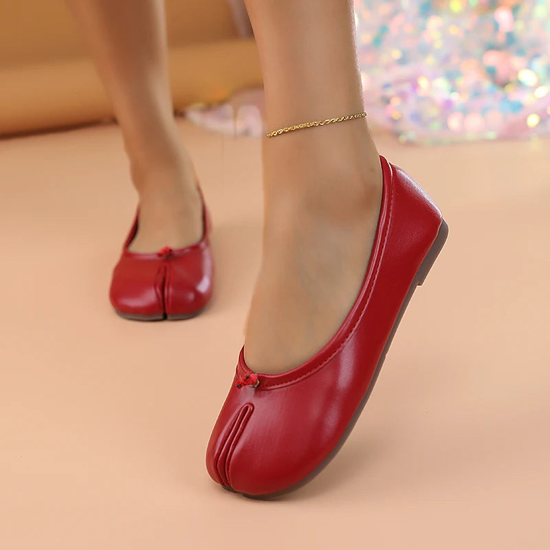 2025 Women's Leather Toe Separator Loafers Flat Comfortable Slip-On Breathable Casual Shoes Pi-Mart