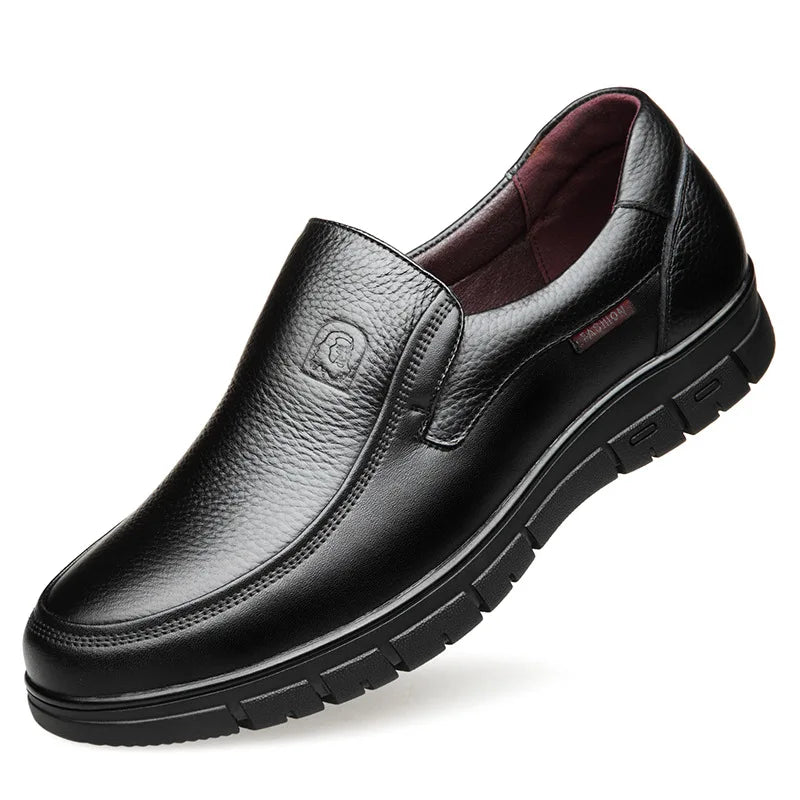 Summer New Men Leather Shoes soft soled Casual Flat Shoes Outdoor Walking shoes Comfort fashion soft leather shoes Loafers Pi-Mart