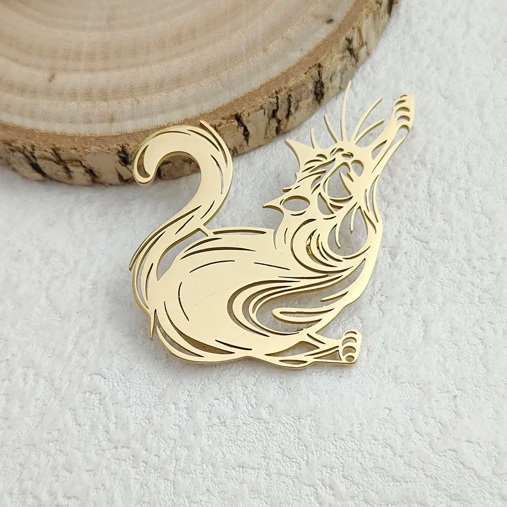 Original and innovative fun cat hollow stainless steel gold-plated 18K brooch, suit lapel pin, waterproof formal fittings Pi-Mart