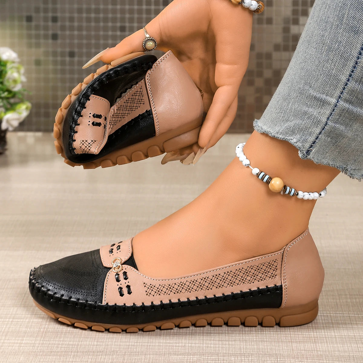 goreyodoly Women Slip On Loafers Wide Fit Comfortable Flats Lightweight Breathable Colorblock Shoes Chain Detail Durable Rubber Pi-Mart