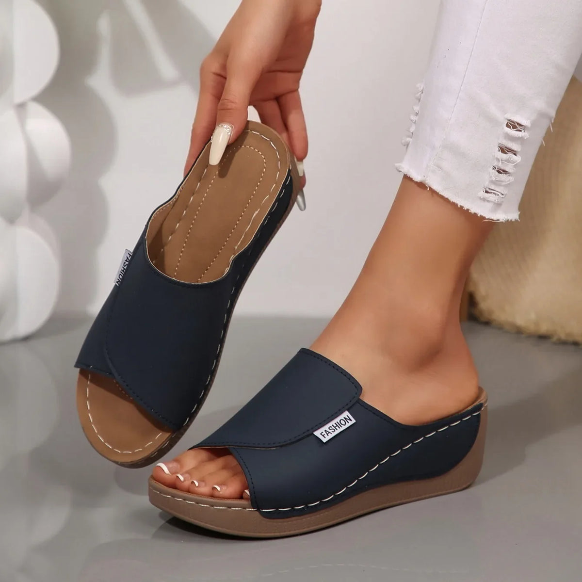 Women Wedge Slippers Summer 2025 New Fashion Slippers Open Toe Breathable Sandals Comfortable Buckle Woman Shoes Slides Women Pi-Mart