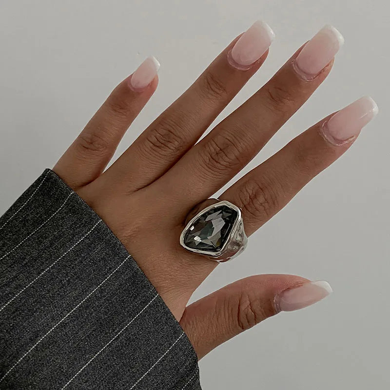 Fashion Grey Crystal Geometric Ring Women Design Silver Color Square Finger Rings Asymmetrical Zircon Daily Wear Jewelry Gifts Pi-Mart