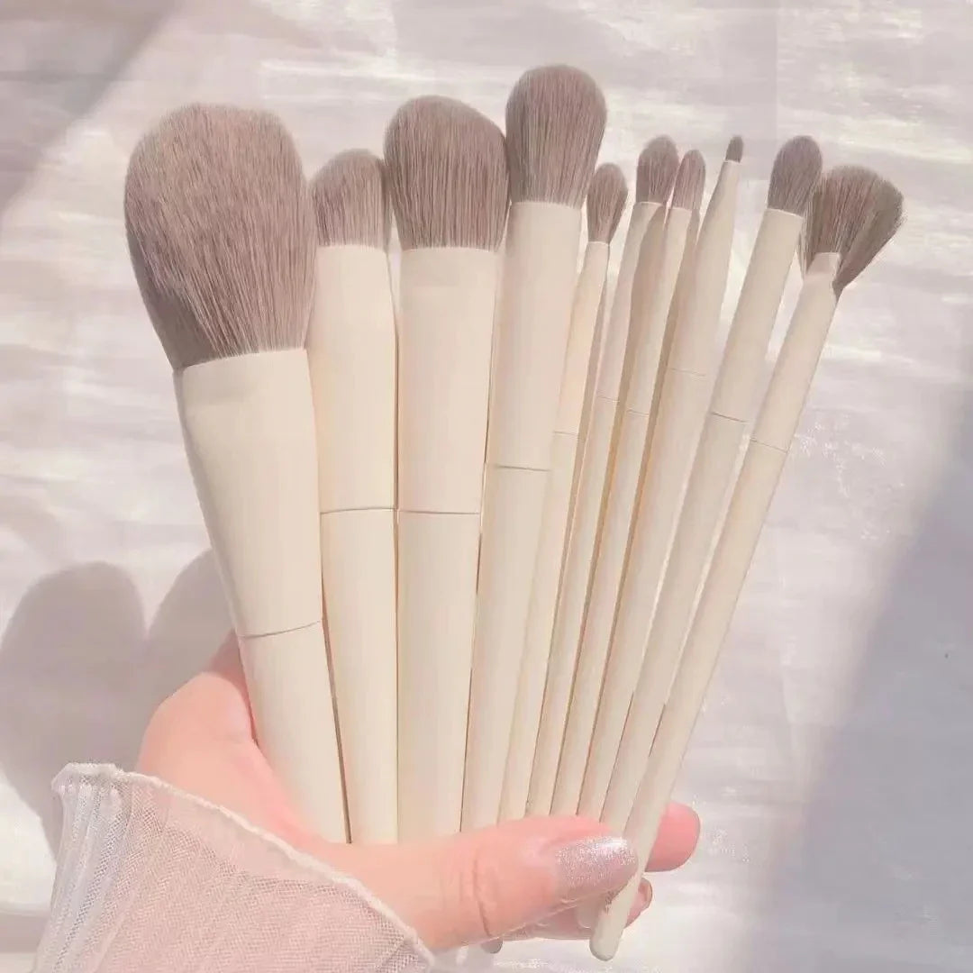 10PCS Makeup Brush Set Professional Super soft detail brush Blush Brush Foundation Concealer Eyeshadow Brush Tri Light Beauty