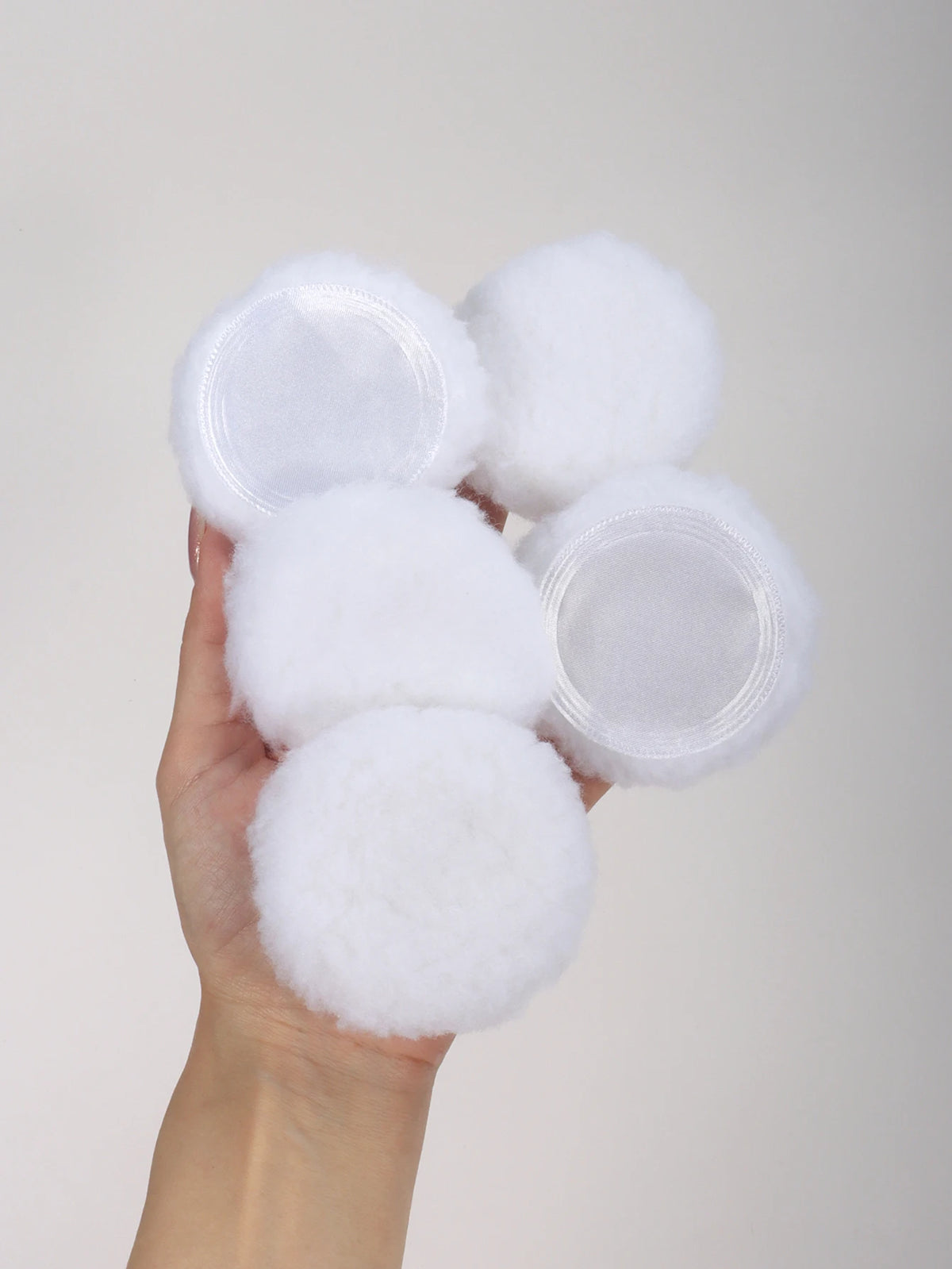 2-5-10-20Pcs Portable and Practical High-Grade White Round Powder Puff for Base and Fixing Makeup Pi-Mart