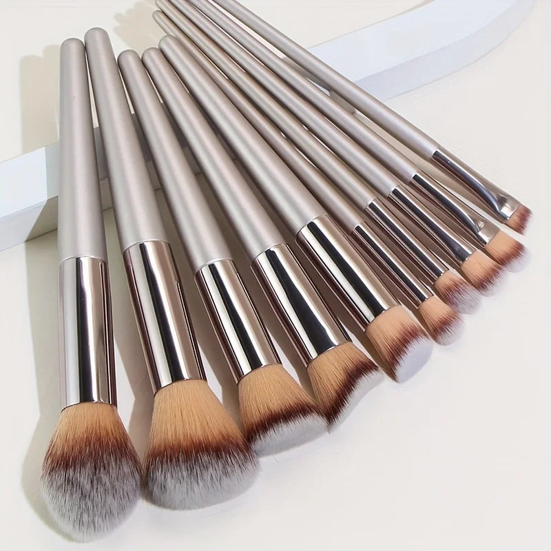 10 Pcs Champagne Gold Makeup Brushes Complete Set of Foundation Loose Powder Blush Concealer Eye Shadow Professional Set Tri Light Beauty
