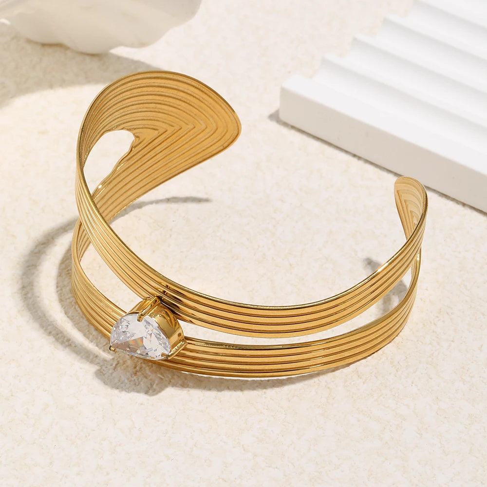 La. Muses Sparkling Zircon Stripe Asymmetric Stainless Steel Women's Bracelet PVD Gold Plated Fashion Jewelry Accessories Pi-Mart