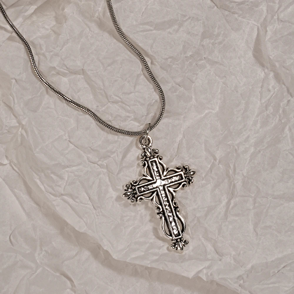 Y2K Sweet Cool Girl Personalized Creative Cross Love Pendant Necklace, Suitable for Daily Wearing Pi-Mart