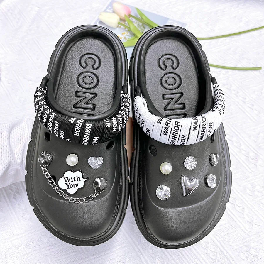 Fashion Charms Clogs New Arrival Thick Sole Outdoor Women Slippers High Quality Summer Beach Sandals For Girls Pi-Mart