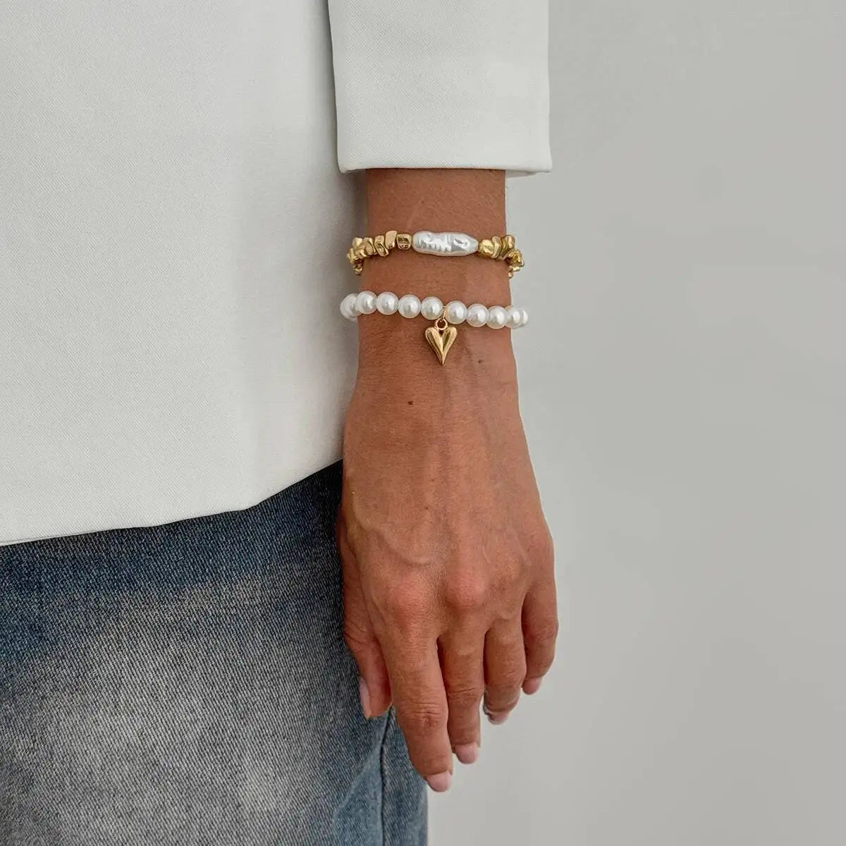 2Pcs/Set Elegant Imitation Pearl Bracelet for Women Bohemian Elastic Rope Chain Bracelet with Heart Pendant Jewelry Gift Pi-Mart