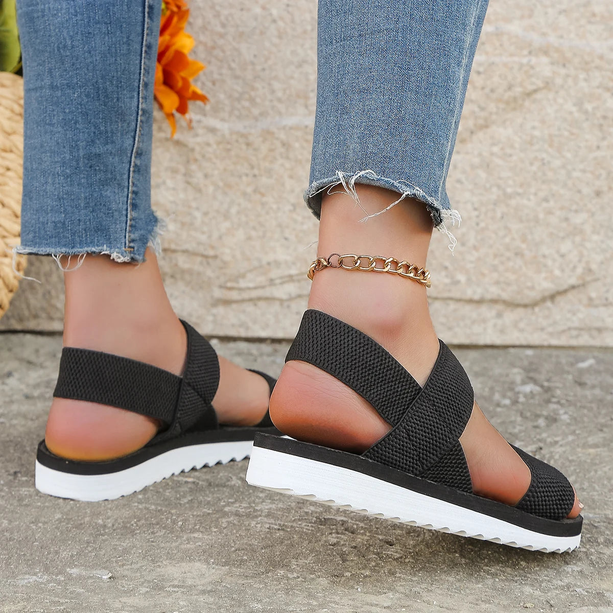 Women's fashion trend anti-slip wear comfortable matching color sole pure black shoelace flat sandals Pi-Mart