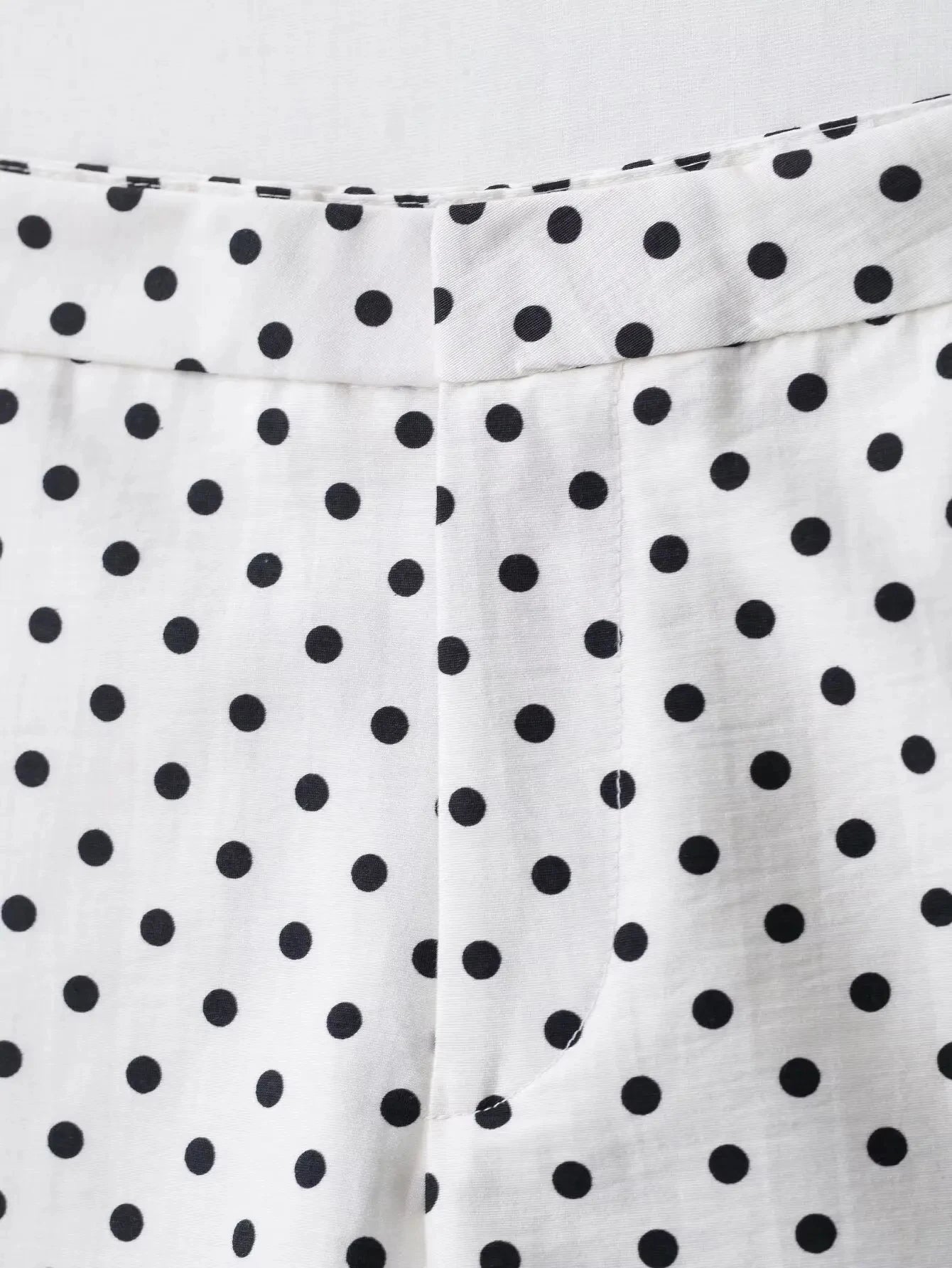 HH Fashion Women's Polka Dot Print Short Coats Autumn Long Sleeves Turtleneck Zipper With Pockets Drawstring Casual Jacket Pi-Mart