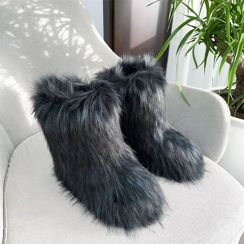 New Winter Fur Onepiece Raccoon Fur Female Snow Boots Fur Shoes Outdoor Mid Leg Boots LadyShow.Store