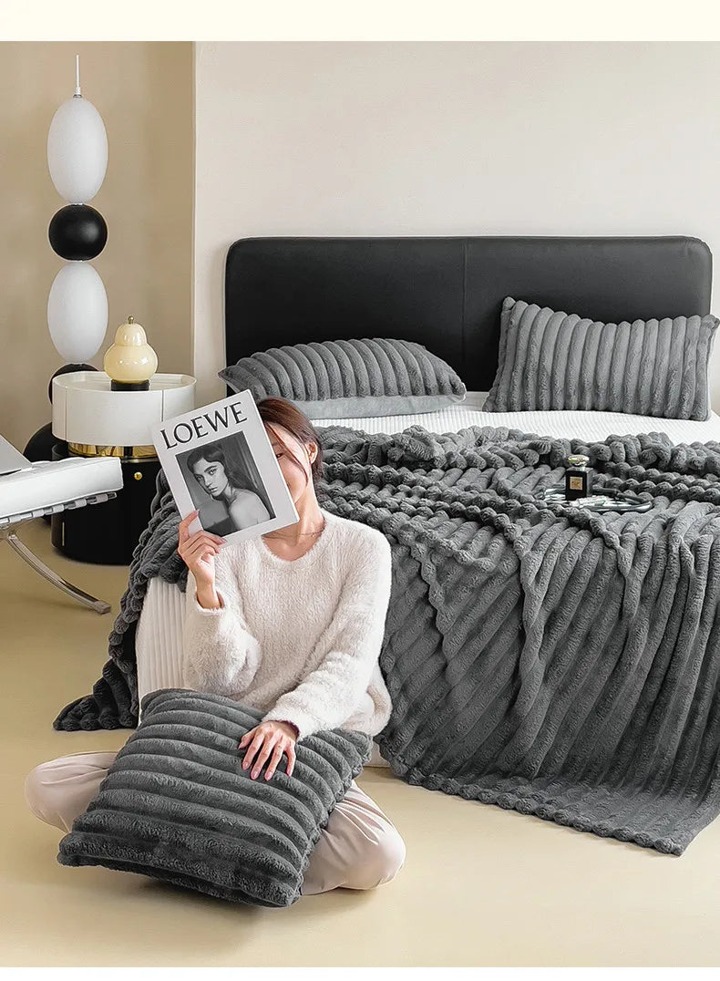 2025 autumn and winter new solid color imitation rabbit fur blanket thickened blanket drawn milk fleece blanket,  no pillowcase Pi-Mart
