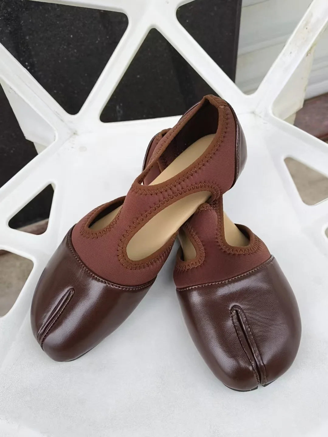 Women Brand Mary Janes Shoes Summer Split Toe Tabi Walking Sneakers Casual Splicing Loafers Designer Ballet Flats Shoes балет Pi-Mart