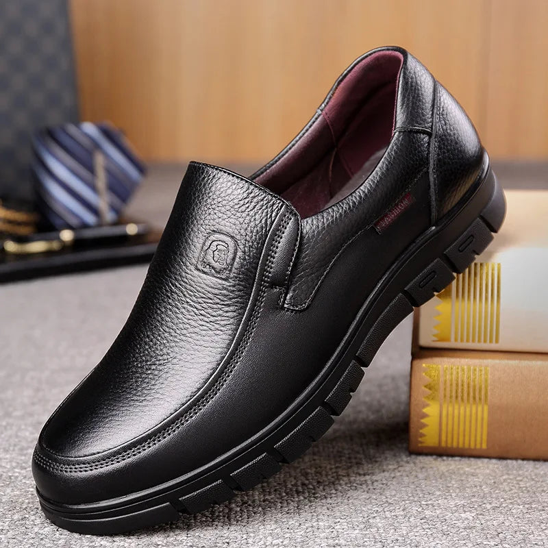 Summer New Men Leather Shoes soft soled Casual Flat Shoes Outdoor Walking shoes Comfort fashion soft leather shoes Loafers Pi-Mart