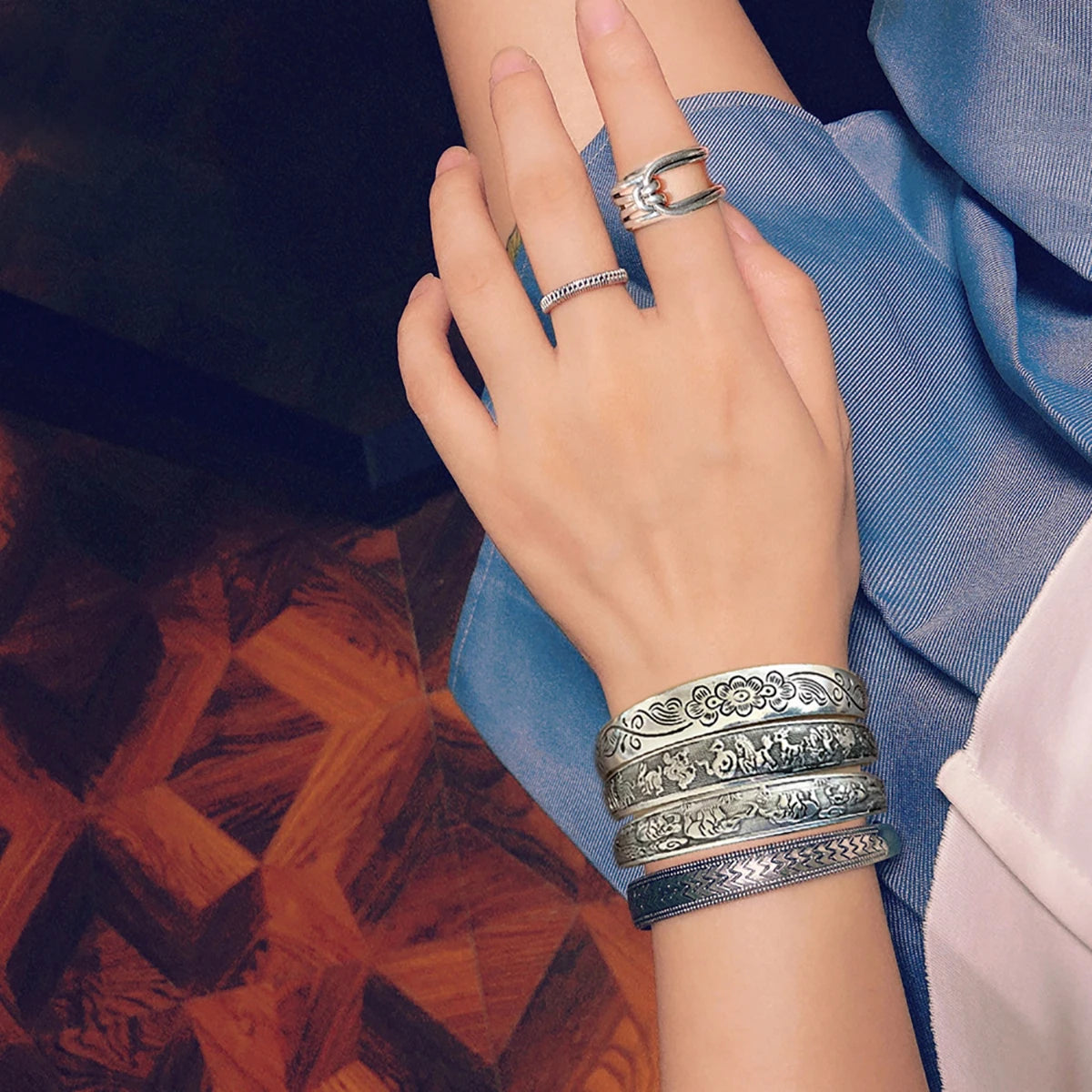 New Retro Cuff Bracelets Tibetan Silver Metal Carving Fish Elephant Flower Bangles Vintage Gypsy Jewelry Female Gifts Pi-Mart