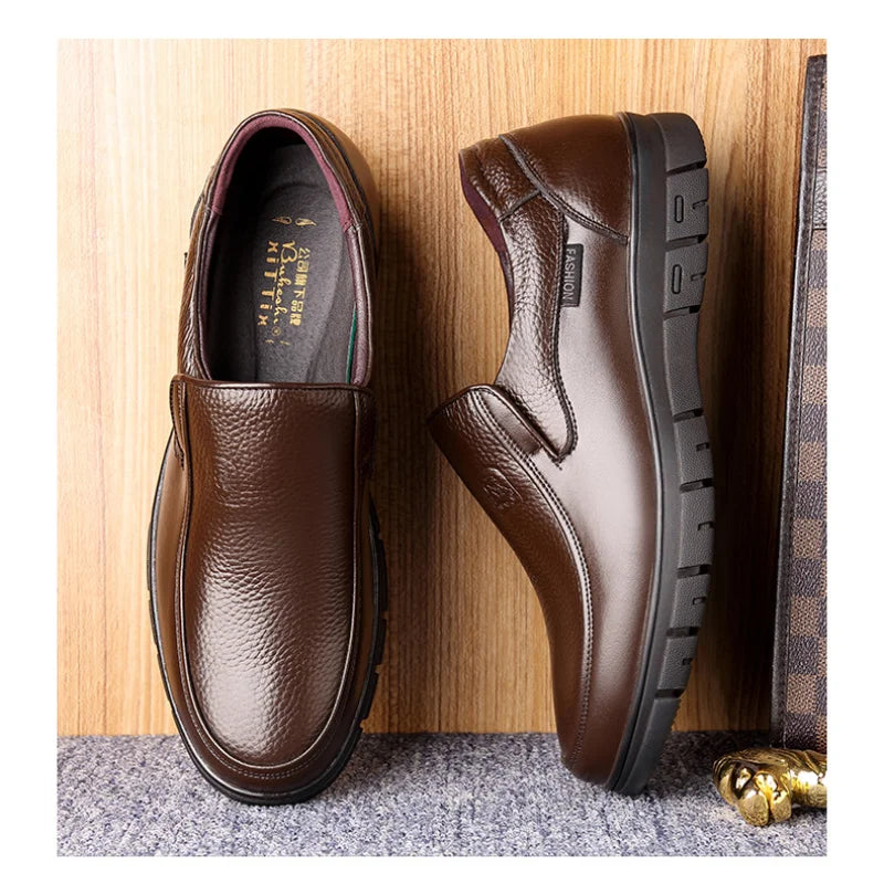 Summer New Men Leather Shoes soft soled Casual Flat Shoes Outdoor Walking shoes Comfort fashion soft leather shoes Loafers Pi-Mart