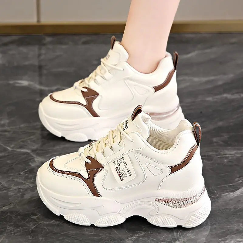 Women's Thick Soled Lightweight Sports Shoes Spring and Autumn New White Casual Women's Thick Soled Height Increasing Shoes Pi-Mart