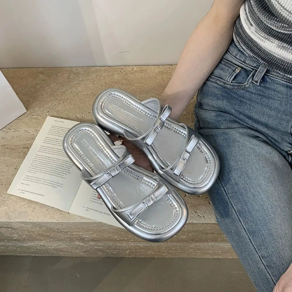 New Summer Women's Slippers 2024 Stylish Peep-toe Low Heel Silver Women's Comfortable Beach Shoes Sapatilas LadyShow.Store
