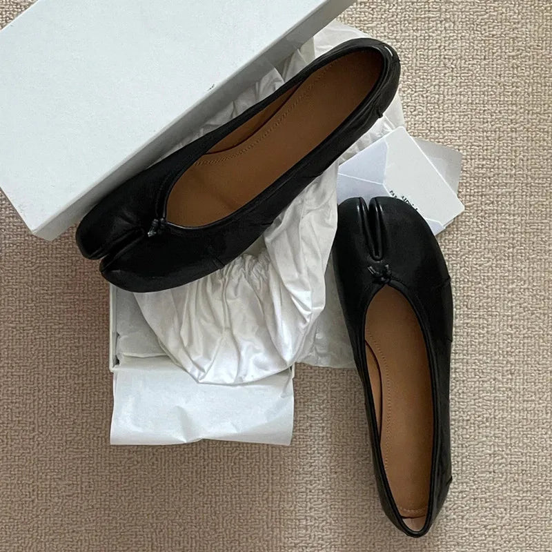 Split Toe Women Ballet Flats Fashion Tabi Shoes Casual Slip-on Loafers Ladies Pleated Leather Espadrilles Zapatillas Mujer Pi-Mart