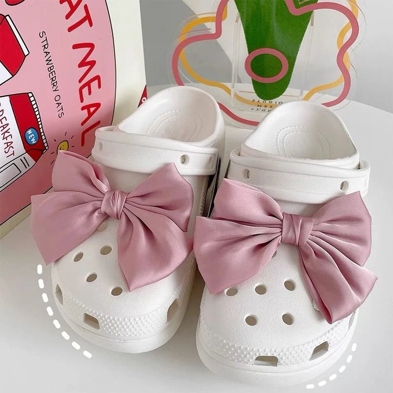Cute Red Bow Shoe Charms for Crocs Designer DIY Bow-knot Wing Shoe Decorations High Quality Clogs Buckle Accessories New Fashion Pi-Mart