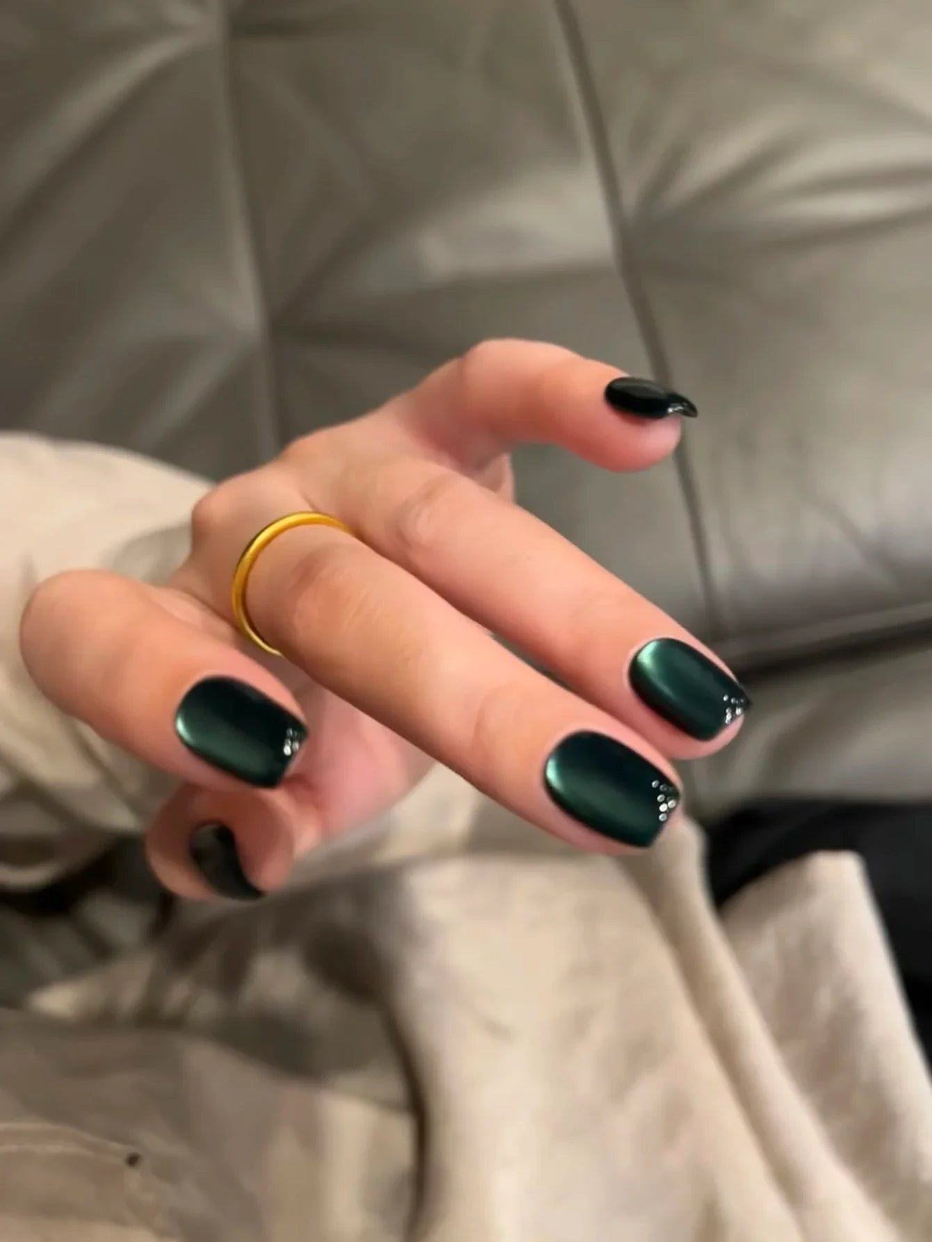 WS Black Glass Cat Magnetic Gel Nail Polish Punk Style Nail Art Manicure Varnis Semi Permanent Gel for Winter Nail Supplies Tri Light Beauty