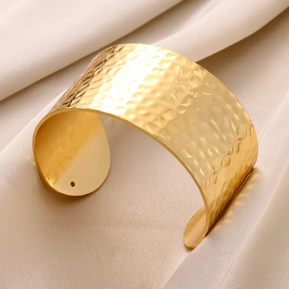 Exquisite Classic Bump Pattern Openning Bangles Bracelet For Women Cuff Bracelet Gold Color Stainless Steel Hand Ornament Gift Pi-Mart